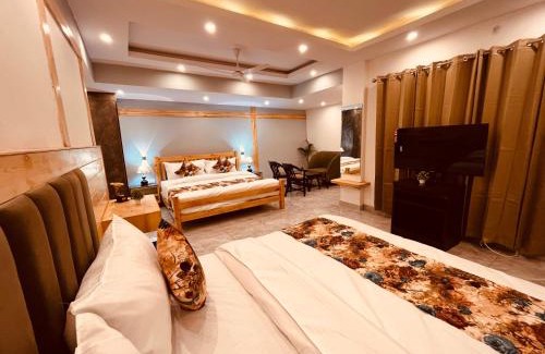 Mussoorie Hotel | Pinerock Resort, Mussoorie ! Luxury Rooms ! Mountain View ! Open Terrace ! Cafe
