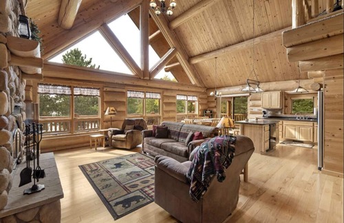 Nevis House | Pines and Birches Lodge