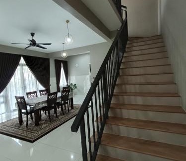 Putrajaya House | Pinevalley Homestay Putrajaya Presint 12