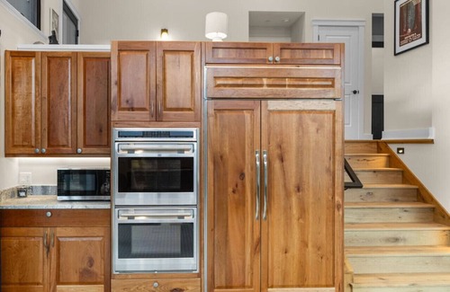 Jamestown House | Pineview Panorama Luxe Retreat | 20 Mins 2 Boulder