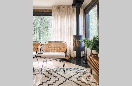 Catskill House | Pinewood Lodge - Catskills, Windham Mountain, Hunter Mountain