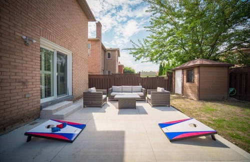 East Credit House | PingPong Ridgeway Heartland BackyardFun KingBeds
