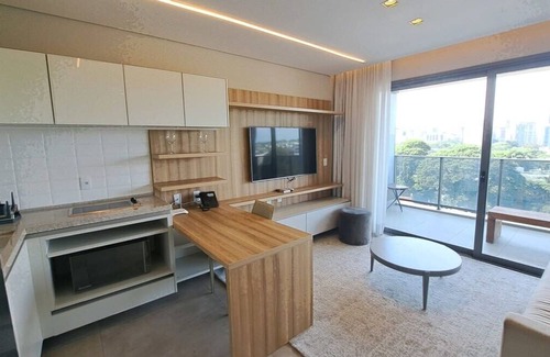 Jardim Paulistano Apartment | Pinheiros Silver I Modern Studio in Faria Lima