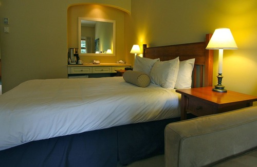 Fairways Hotel | Pinnacle Lodge