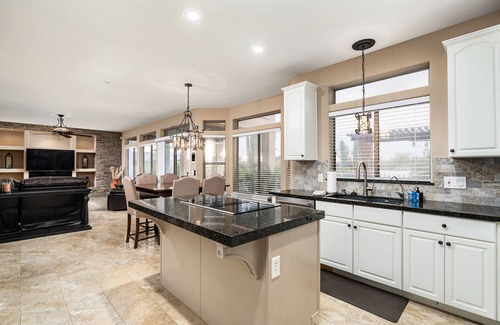 Pinnacle Foothills House | Pinnacle Perfection by Porter | Heated Pool & Spa w/Outdoor Putting Green