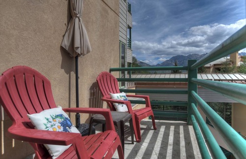 Purgatory Condo | Pinnacle Place (Eolus #420) | Ski In/Out, Views, Deck, Fireplace - Affordable