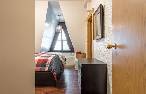 Silver Star Mountain Apartment | Pinnacles Hawk's Nest