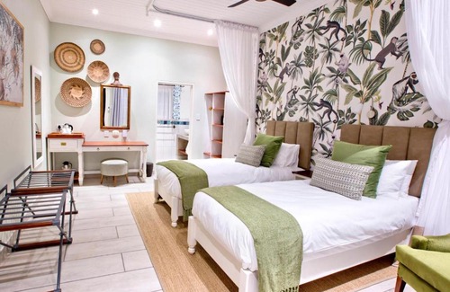 Victoria Falls Hotel | Pioneers