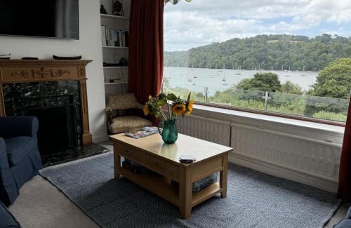 Dittisham House | Pipiriki - Spectacular views and outstanding garden in peaceful location