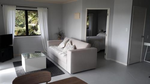 Okiato House | Pipiroa Bay Homestay