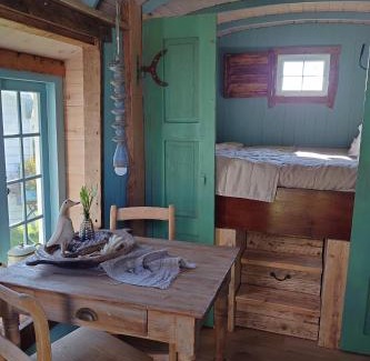 Netersel Bed & Breakfast | Pipowagen Biej Oma Neeske
