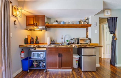 Ucluelet House | Pirates Cove