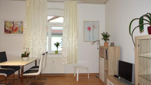 Dohna Apartment | Pirna/Dohna, 2 R.-Wohnung in Mehrfamilienhaus