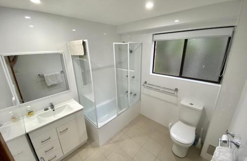 Dunbogan House | Pisces