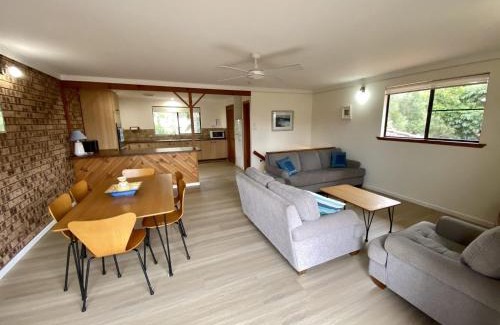 Dunbogan House | Pisces