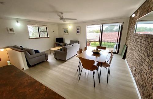 Dunbogan House | Pisces