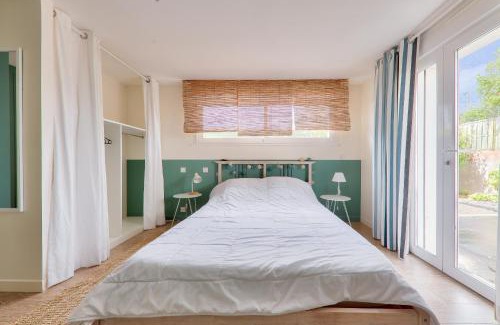 Le Tour-du-Parc House | Piscine interieure chauffee - parcs ostreicoles