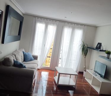 Piedras Blancas Apartment | piso 2 muy cerca de la playa de salinas