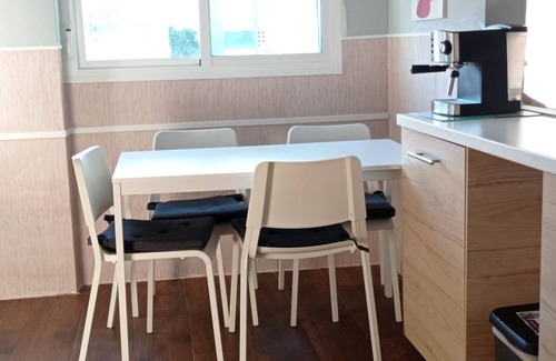 Montequinto Apartment | Piso Acogedor +4personas 1mint. Metro