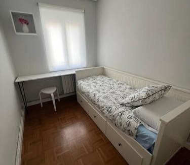 Burgos Apartment | Piso acogedor cerca del centro.