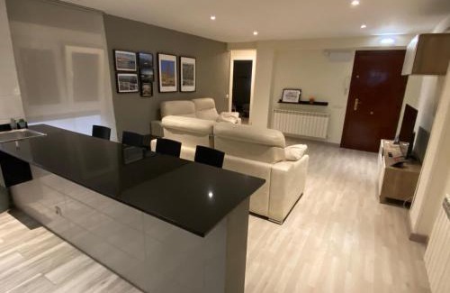 Distrito Llano Apartment | Piso Marq 2