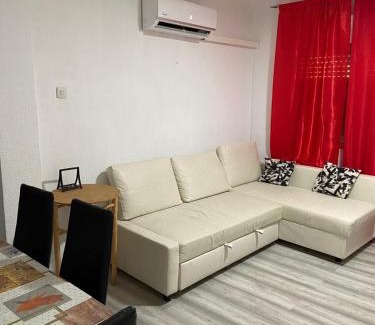 Villaverde Apartment | Piso para Trabajo en goodella