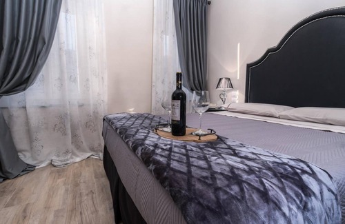 Pistoia House | Pistoia Luxury Suite