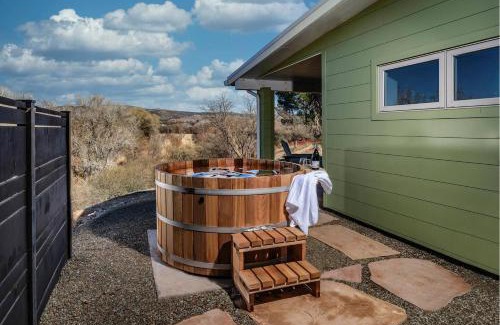 Cornville House | Pitchner Place Wine Country Fall Retreat