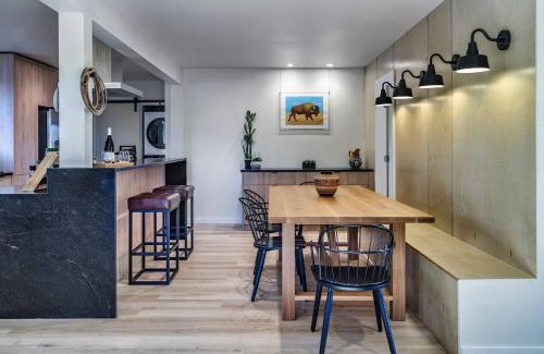Cornville House | Pitchner Place Wine Country Fall Retreat