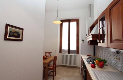 Santo Spirito Apartment | Pitti Apartment with living room,historic building in the old center with lift