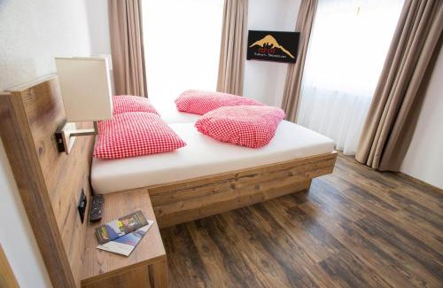 Ravaisch House | Piz Ot