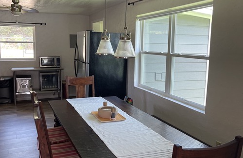 Palo Pinto County House | PK-Caddo Bay is a ski/surf/tubing, fishing , bird sanctuary! Starlink internet!