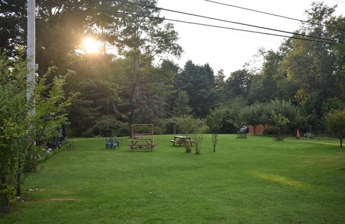Greentown Apartment | PL Motel Room #3 - Located at the Heart of Promised Land State Park