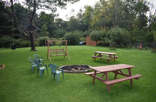 Greentown Apartment | PL Motel Room #3 - Located at the Heart of Promised Land State Park