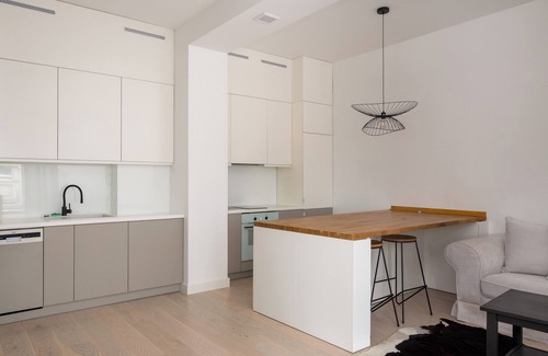 Srodmiescie Południowe Apartment | Plac Zbawiciela Deluxe Apartment