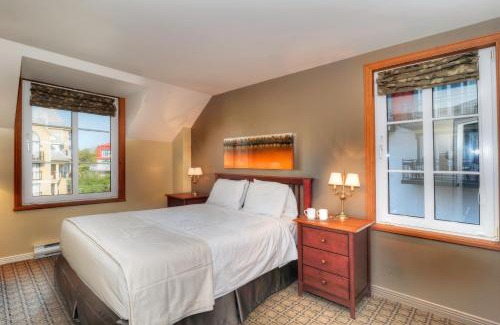 Mont-Tremblant Pedestrian Village Hotel | Place Saint Bernard Mont Tremblant