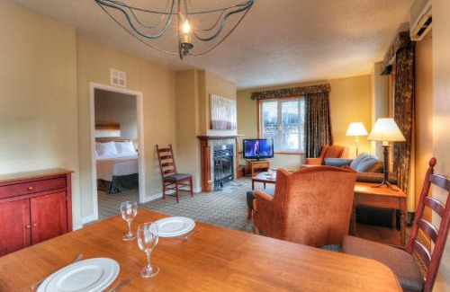 Mont-Tremblant Pedestrian Village Hotel | Place Saint Bernard Mont Tremblant