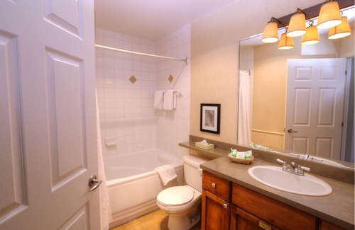 Mont-Tremblant Pedestrian Village Hotel | Place St-Bernard