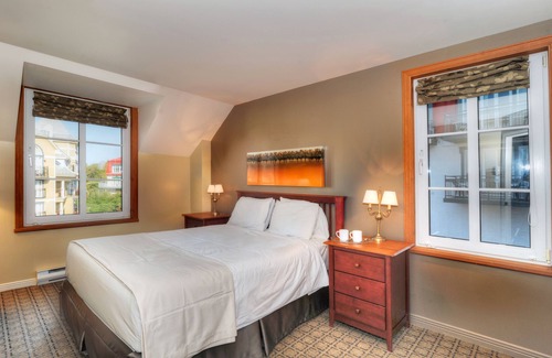 Mont-Tremblant Pedestrian Village Hotel | Place St-Bernard