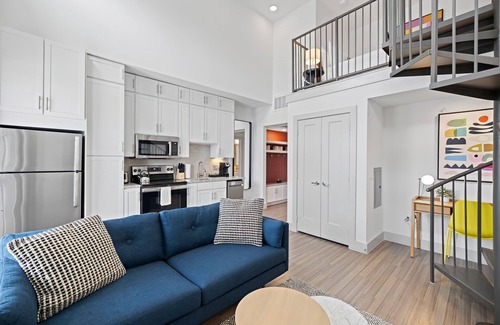 Waller Creek District Apartment | Placemakr Downtown Austin