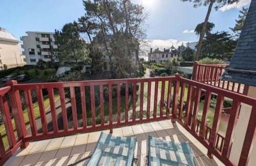 La Baule-Escoublac Apartment | Plage à pied - 3 balcons - 3 chambres - Parking