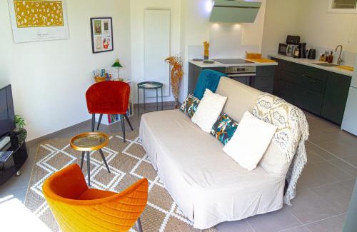 Bethune Apartment | Plain-pied - Centre ville - Jardin au calme