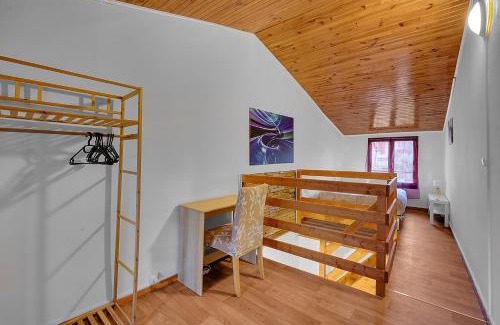 Plaisance-du-Touch Apartment | Plaisance-Du-Touch Petite maison calme avec jardin
