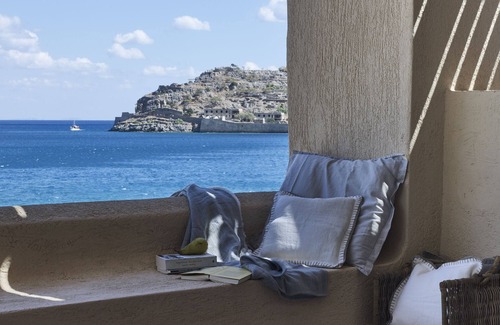 Plaka Apartment | Plaka Seafront Residence - Studio 2