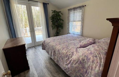 Middleton House | Plan now for 2023-Winter, Spring, Summer & Fall at Sunrise Lake