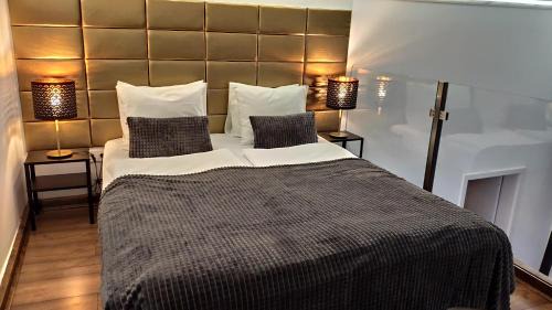 Nepszinhaz negyed Apartment | Planet Holiday Apartments