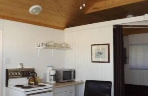 Gores Landing Cottage | Plank Road Cottages & Marina - 2 Bdrm - Rice Lake - Gore's Landing