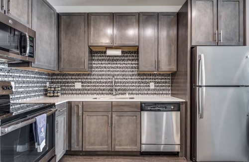 Legacy Park Apartment | Plano Tourist Hot Spot!
