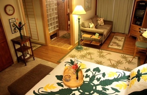 Lawai Apartment | Plantation Style Studio & Courtyard Garden In Koloa