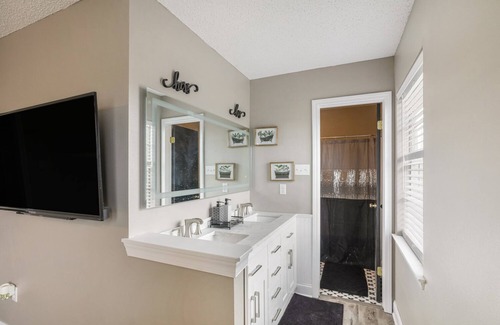 Braithwaite House | Plaquemine LNG & Belle Chasse Contractors Welcome. Cleaning Included